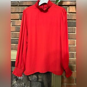 🛍️ Worthington gorgeous red blouse.